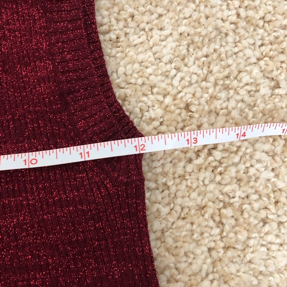 3/$10 Dark Red Sparkly Metallic Turtleneck Tank Top XS Festive Layering - Picture 8 of 9